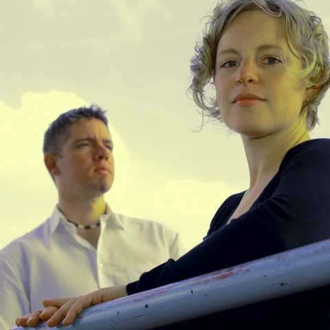 Duo Indigo - Gitarrist und Sängerin - Soul und Pop für Trauung, Hochzeit, Empfang